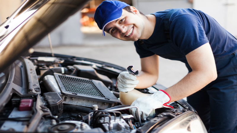 Connecting with Critical Services That You Need to Keep Your Car Running