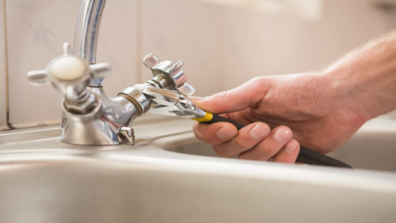 What to Know Before Hiring Plumbers in Pittsburgh PA For a