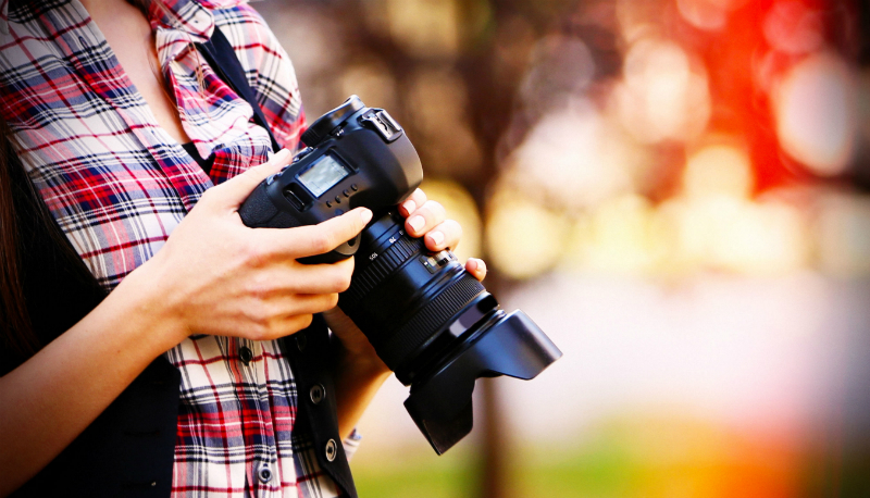 Key Equipment That Professional Photographers Use