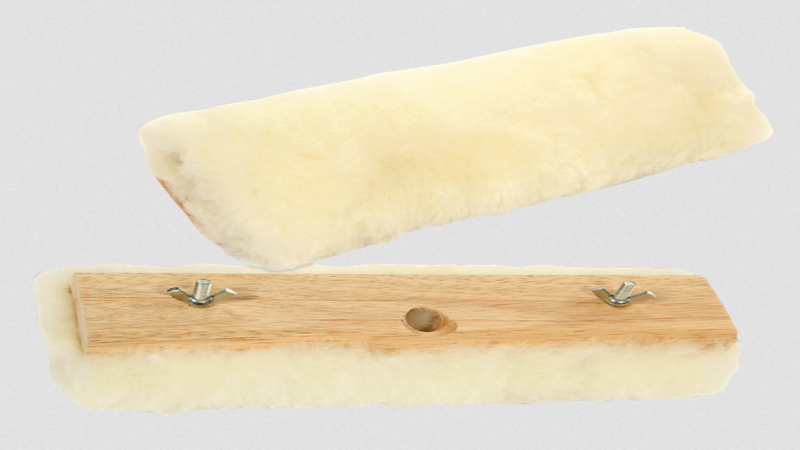 What to Know About Applicator Pads For Wood-Staining Projects