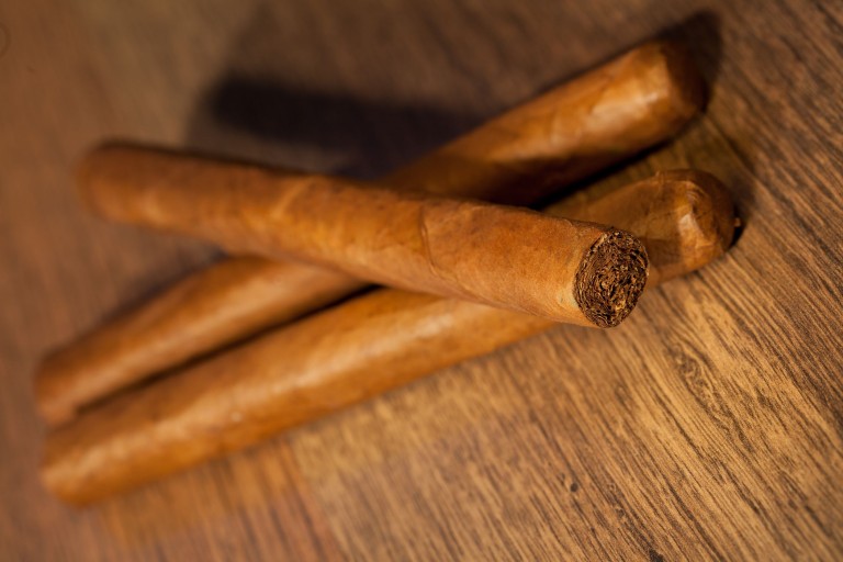 How to Get Started on Your Journey to Becoming a Cigar Expert in the UK