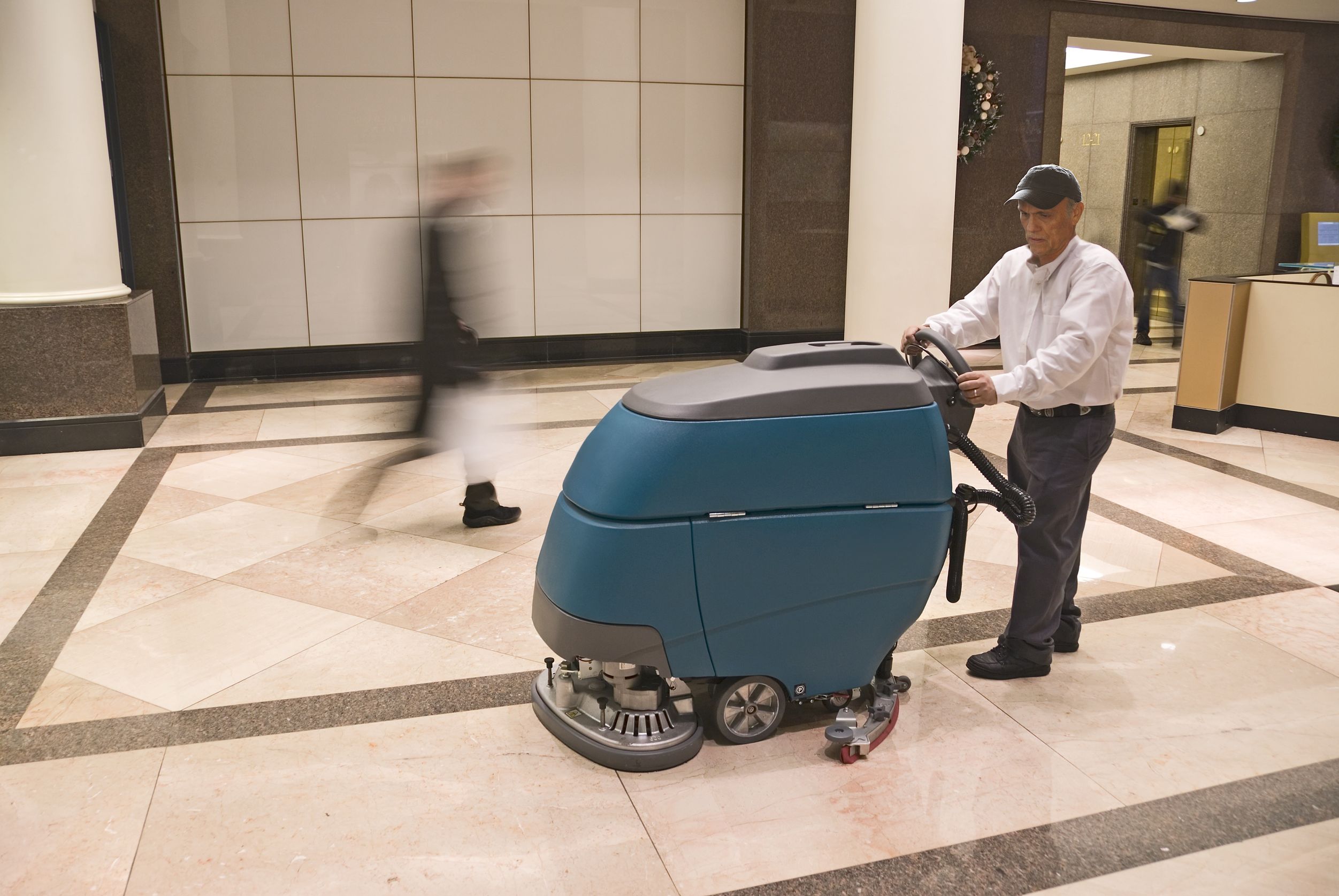 What to Expect When Contracting a Floor Cleaning Service in Auberry, CA