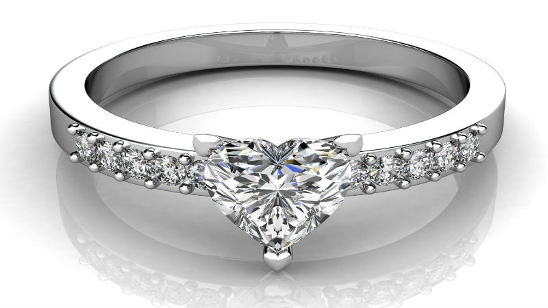 Stunning Jewelry: Benefits of Choosing a Charming Engagement Ring