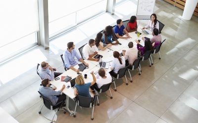 Boost Team Morale by Listening to a Financial Services Keynote Speaker’s Proven Advice